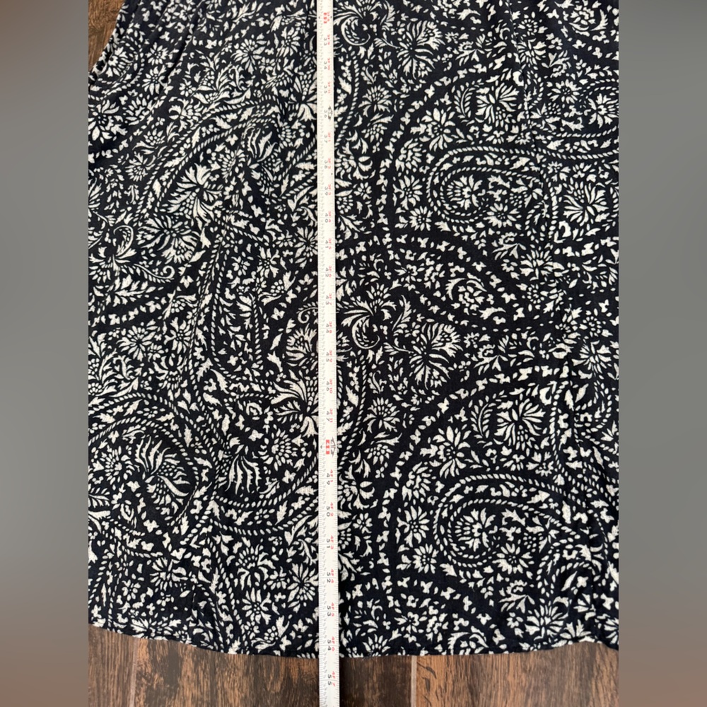 Abercrombie & Fitch Black & White Paisley Lace-Up Back Maxi Dress - Size Medium - Picture 13 of 16